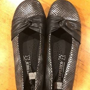 Arcopedico Womens Slip ons